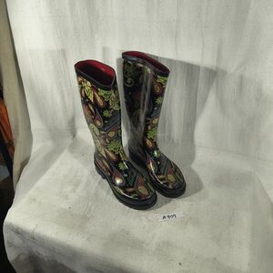 Women's Multicolor Paisley And Floral Winter Rain Boots / Wellies